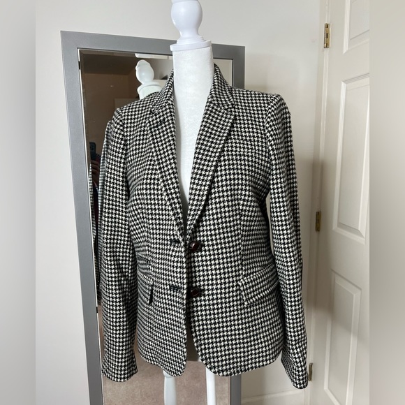 J. Crew Schoolboy Houndstooth Blazer - Picture 2 of 10